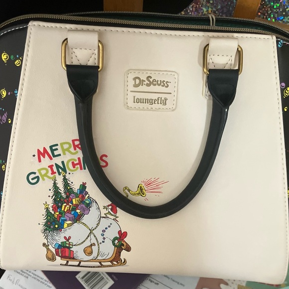Grinch Christmas Themed Handbag - Picture 3 of 5
